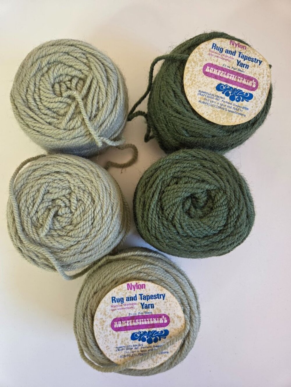 Vtg Rumpelstiltskins Green Rug & Tapestry Nylon Yarn Lot 2.5 Oz Skeins Mixed